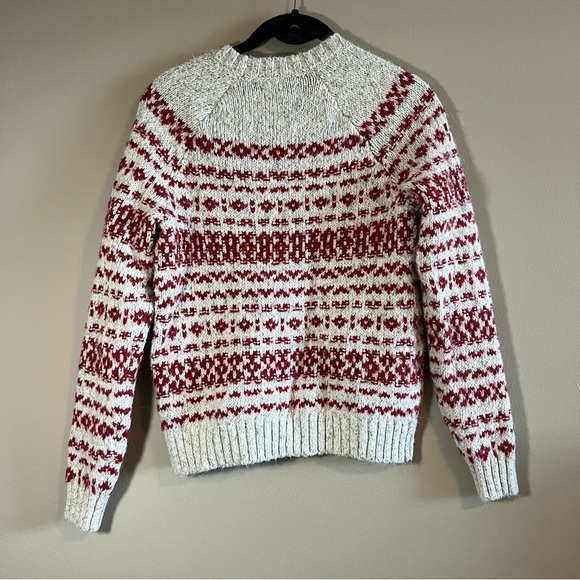 ✨ Abercrombie & Fitch Women’s Gray Red Nordic Sweater Small - Picture 6 of 9